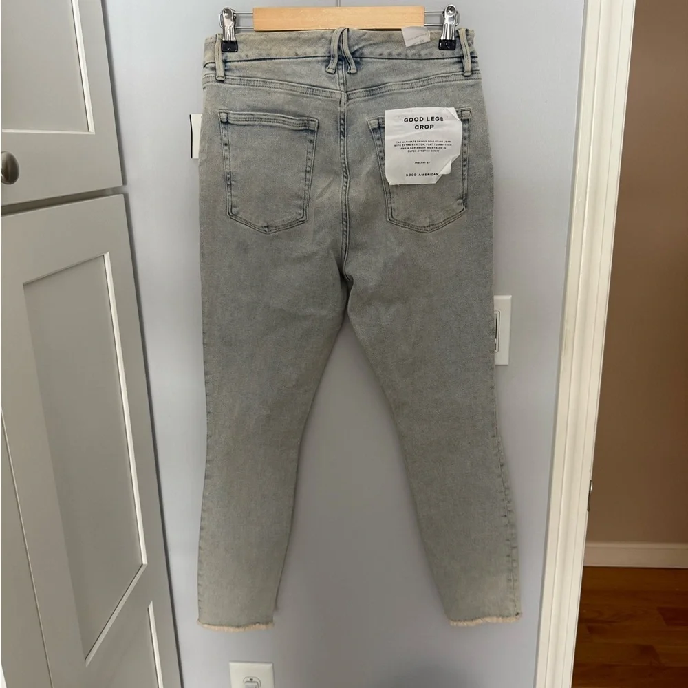 NWT Good American Good Legs Crop Jeans